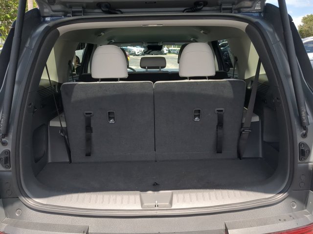 Used 2025 Hyundai Santa Fe SE FWD image 14