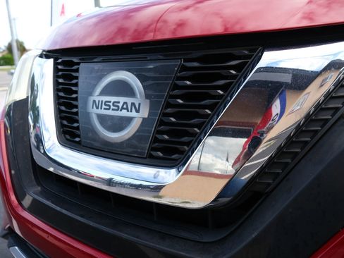 Used 2017 Nissan Rogue SL w/ SL Premium Package image 10