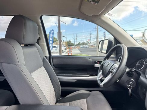 Used 2016 Toyota Tundra SR5 w/ SR5 Upgrade Package RWD image 12