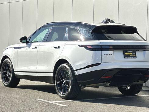 Certified 2025 Land Rover Range Rover Velar Dynamic SE image 3