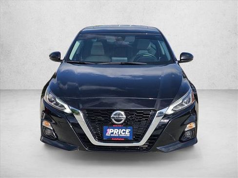 Used 2021 Nissan Altima 2.5 SL FWD image 2
