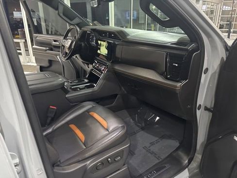 Used 2025 GMC Sierra 2500 AT4 w/ AT4 Premium Plus Package AWD/4WD image 40