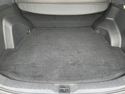 Used 2022 Toyota RAV4 XLE AWD/4WD image 30