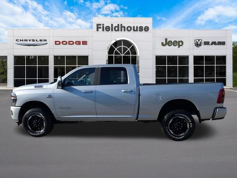 Used 2026 RAM 2500 Laramie AWD/4WD image 11