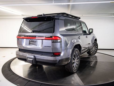 Used 2026 Lexus GX 550 w/ Accessory Package (31) AWD/4WD image 7