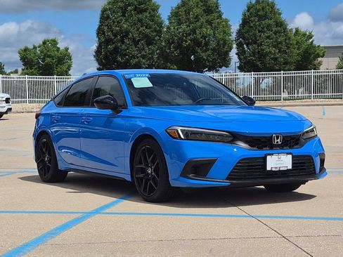 Used 2022 Honda Civic Sport image 4