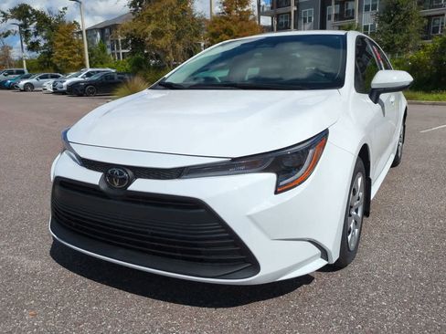 New 2026 Toyota Corolla LE image 2