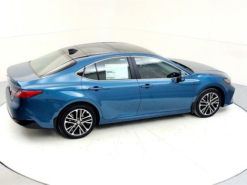 New 2026 Toyota Camry XLE image 14