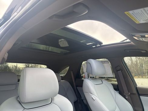 New 2026 Genesis GV70 2.5T Advanced image 35