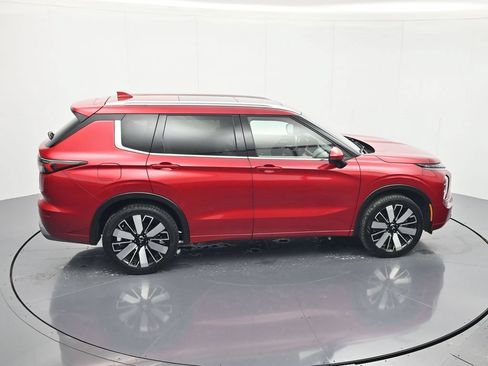 Used 2025 Mitsubishi Outlander SEL FWD image 34