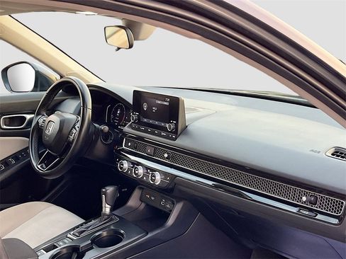 Used 2024 Honda Civic EX image 28