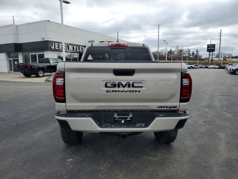 New 2026 GMC Canyon AT4X w/ LPO, Black Badging Package image 5