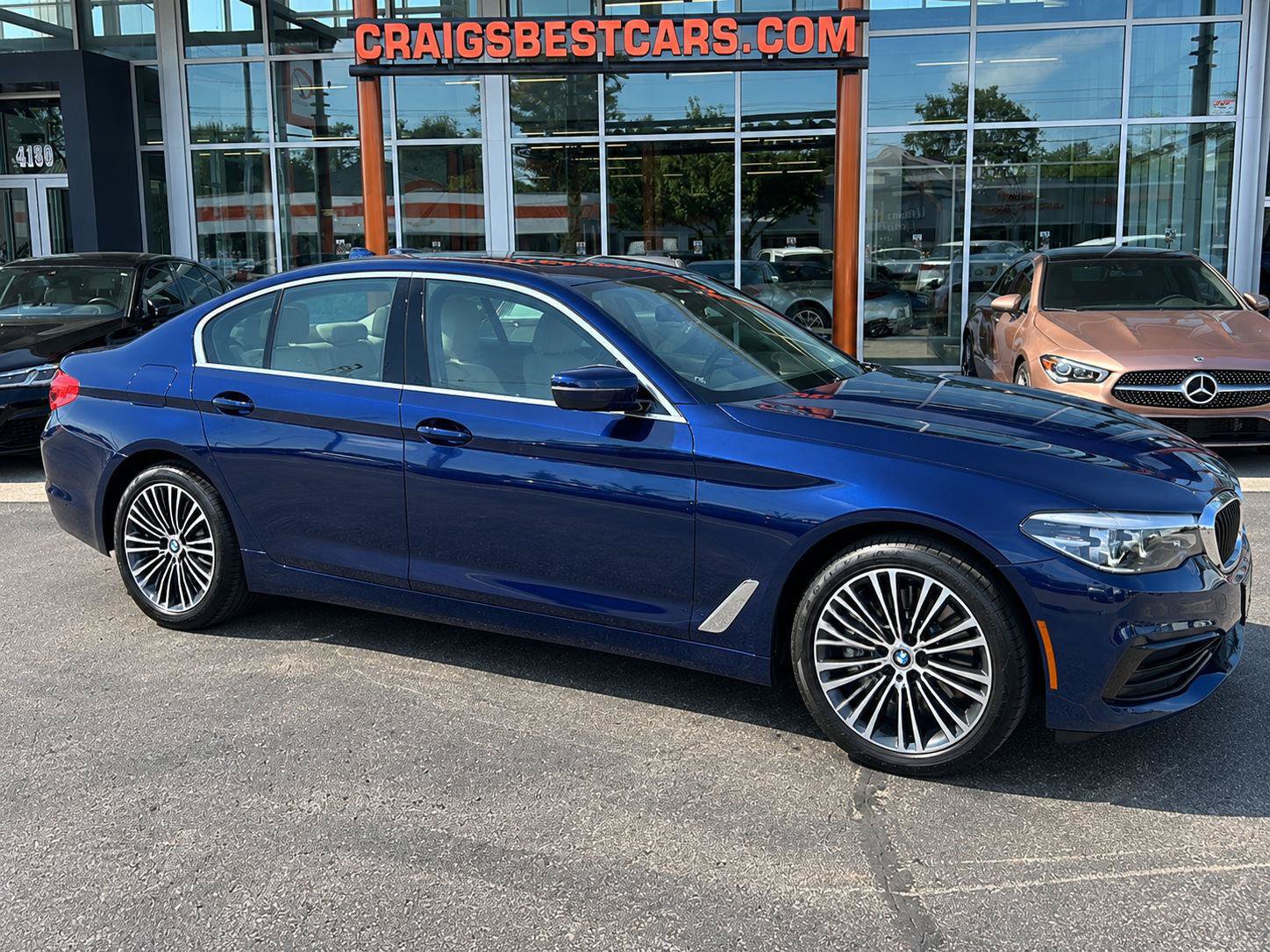 Used 2019 BMW 530i xDrive w/ Convenience Package AWD/4WD image 1