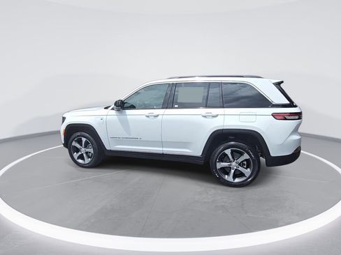 New 2024 Jeep Grand Cherokee Limited 4xe image 6
