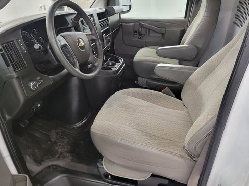 Used 2021 Chevrolet Express 2500 Extended w/ Safety Package image 9