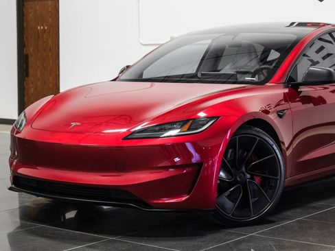 Used 2024 Tesla Model 3 Performance AWD/4WD image 9