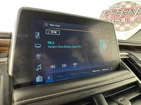 Used 2023 Chevrolet Suburban Premier AWD/4WD image 19