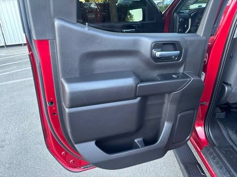 Used 2021 Chevrolet Silverado 1500 LT AWD/4WD image 19
