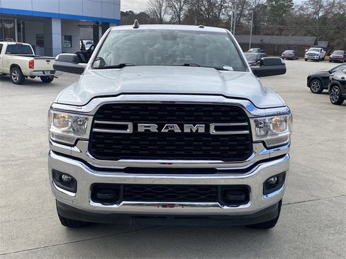 Used 2022 RAM 2500 Big Horn w/ Cold Weather Group image 9