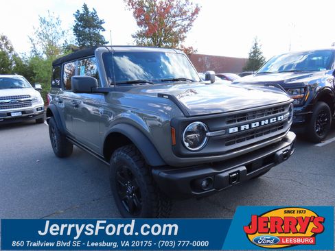 New 2025 Ford Bronco Big Bend w/ Black Diamond Package image 1