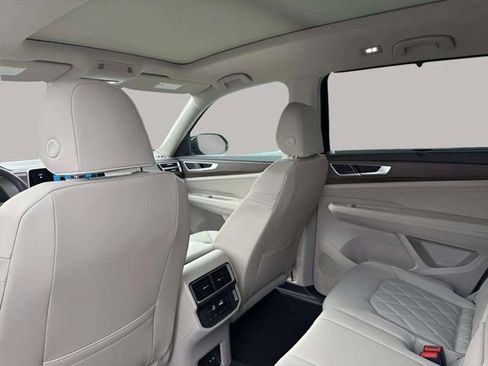 New 2026 Volkswagen Atlas SEL Premium R-Line image 6