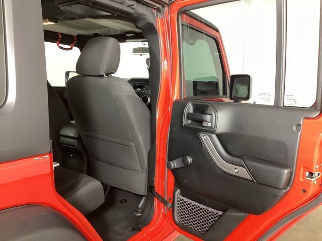 Used 2018 Jeep Wrangler Unlimited Sport AWD/4WD image 24