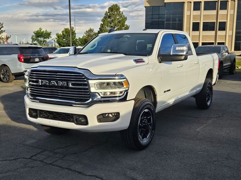 Used 2024 RAM 2500 Laramie AWD/4WD image 10