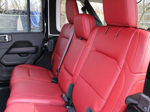 Used 2024 Jeep Wrangler Rubicon 392 image 15