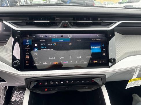 New 2026 Jeep Cherokee Limited AWD/4WD image 12
