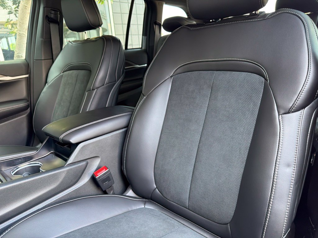 New 2026 Jeep Grand Cherokee Altitude AWD/4WD image 5