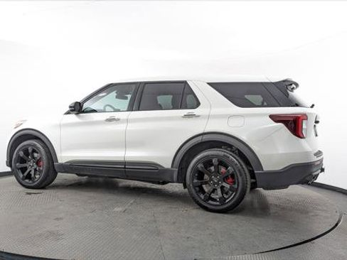 Used 2022 Ford Explorer ST w/ Equipment Group 401A image 4