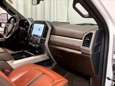 Used 2022 Ford F350 King Ranch w/ Chrome Package image 28