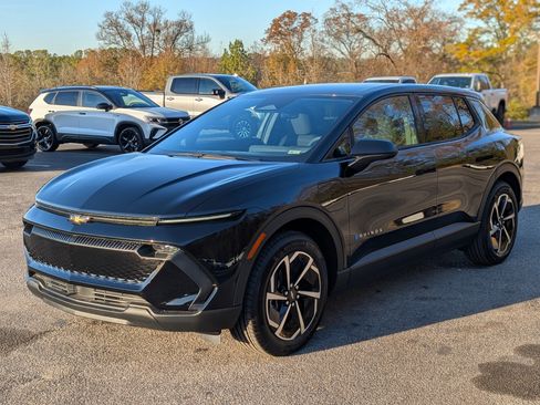 Used 2025 Chevrolet Equinox EV LT image 5