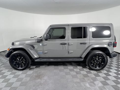 Used 2021 Jeep Wrangler Unlimited Sahara w/ Safety Group AWD/4WD image 9