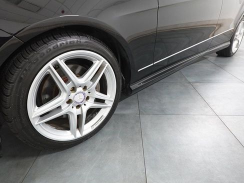 Used 2013 Mercedes-Benz E 350 4MATIC Sedan image 29