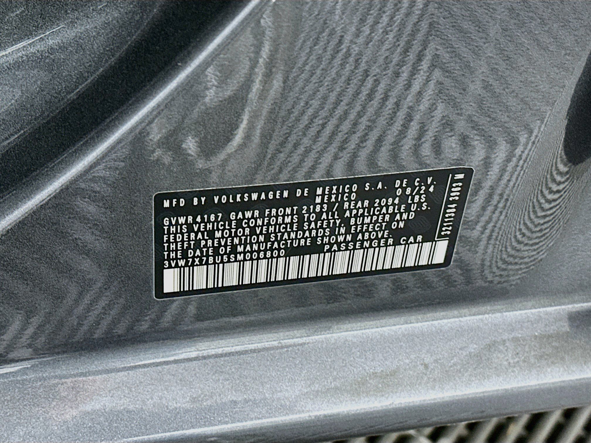 Used 2025 Volkswagen Jetta SE FWD image 12