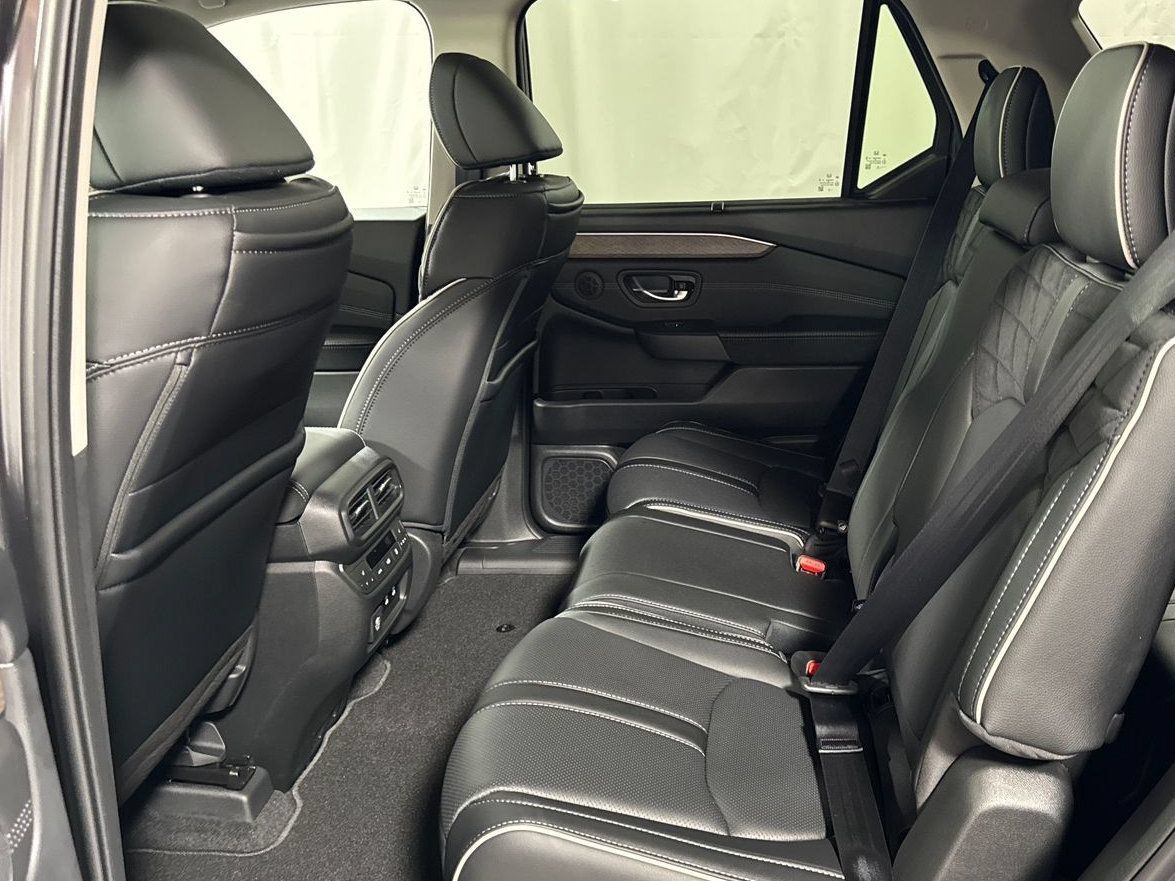 New 2026 Honda Pilot Elite image 5