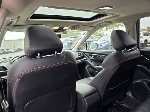 Used 2019 Subaru Crosstrek 2.0i Limited w/ Moonroof Package image 16