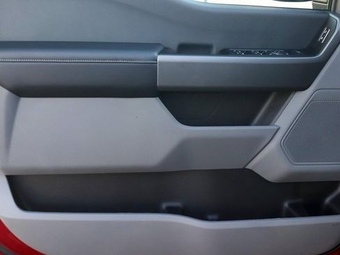 Used 2025 Ford F250 XLT image 13