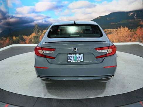 Used 2022 Honda Accord Sport image 7