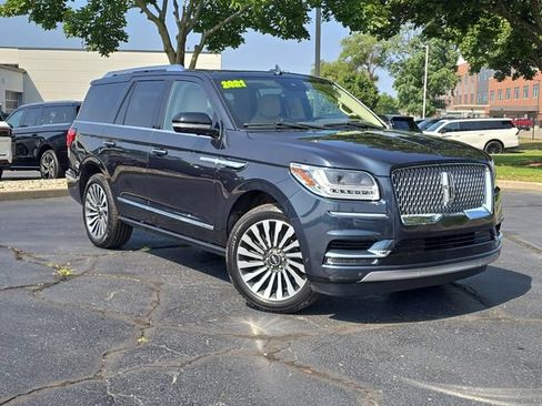 Used 2021 Lincoln Navigator Reserve w/ Luxury Package AWD/4WD image 34