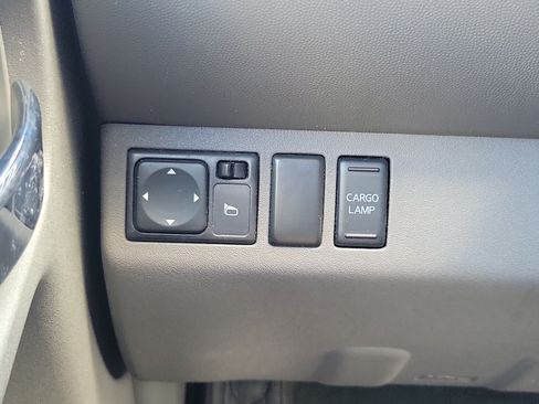 Used 2015 Nissan Frontier SV RWD image 22
