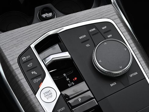 New 2026 BMW 330i Sedan w/ Premium Package image 19