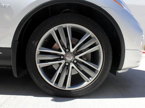 Used 2016 INFINITI QX50 AWD w/ Premium Plus Package image 32