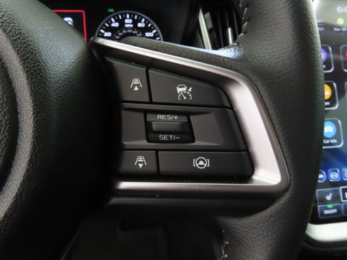 Certified 2025 Subaru Outback Premium image 15