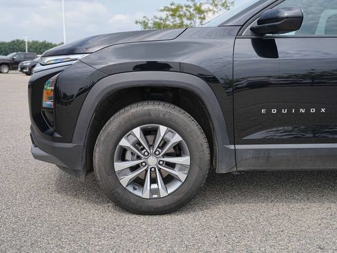 Used 2026 Chevrolet Equinox LT AWD/4WD image 11