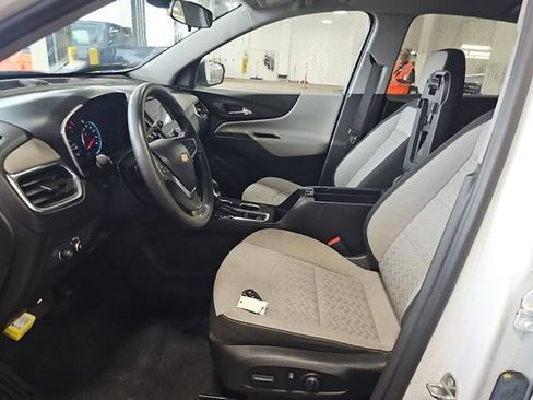 Used 2022 Chevrolet Equinox LS w/ LS Convenience Package AWD/4WD image 14