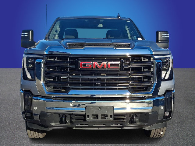 Used 2025 GMC Sierra 2500 Pro w/ 1SA Pro Safety Plus Package AWD/4WD image 2