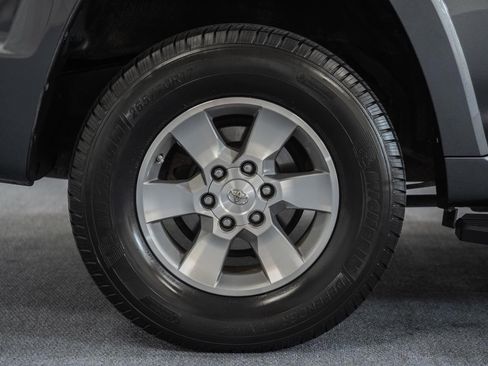 Used 2010 Toyota 4Runner Trail AWD/4WD image 22