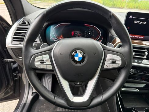 Used 2024 BMW X4 xDrive30i AWD/4WD image 17